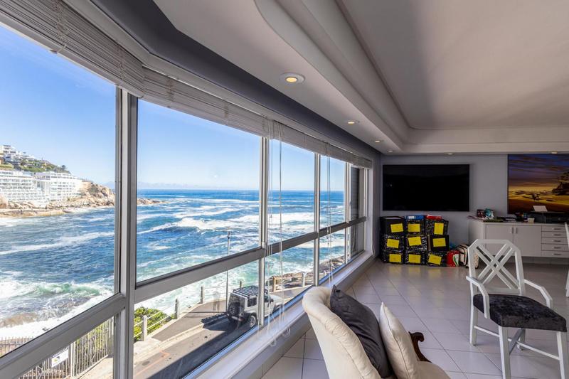 3 Bedroom Property for Sale in Bantry Bay Western Cape
